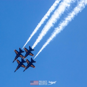 blue angels jets in formation